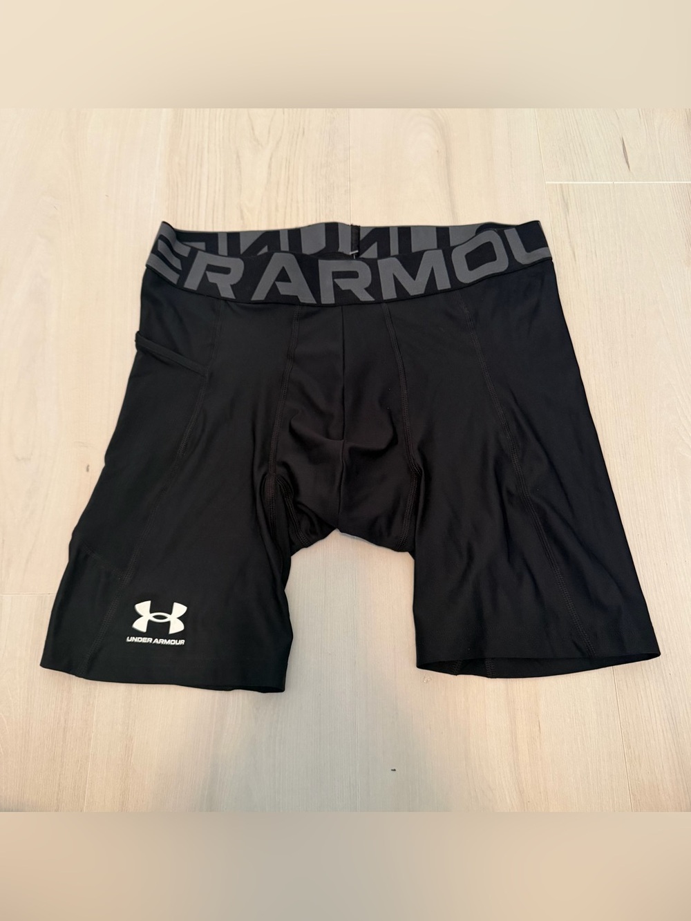 Under Armour Men’s Black Athletic Compression Shorts with Gray Waistband